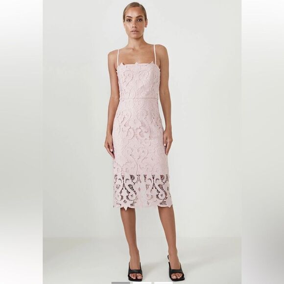 Bardot Lina Lace Dress In Pink Rose NWT size 8 - Picture 1 of 9